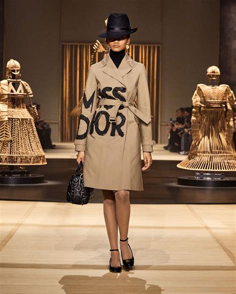 dior 日本語|dior latest collection.